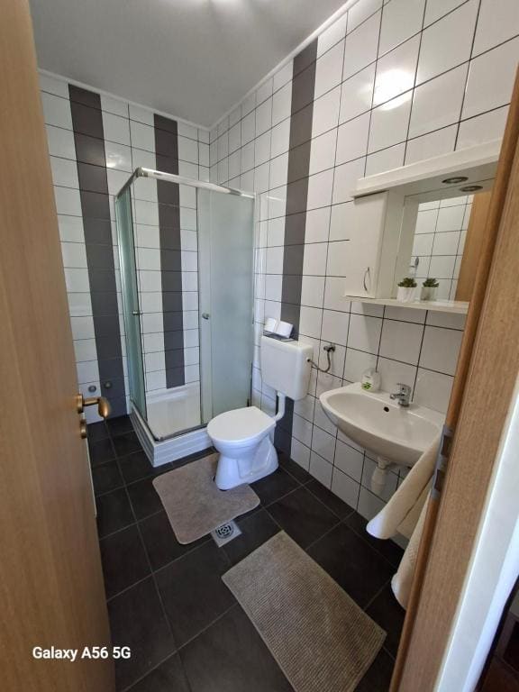 Apartment with Garden View room - Image 3