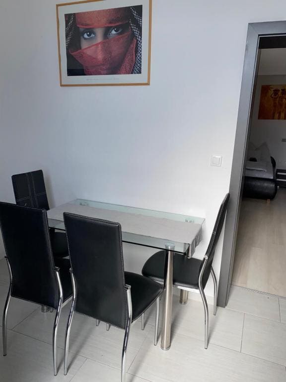 Apartment room - Image 3