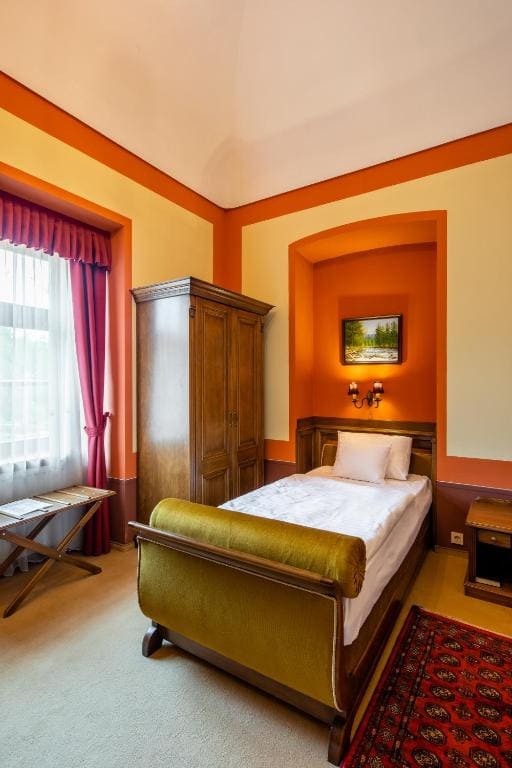 Single Room with Garden View room - Image 1