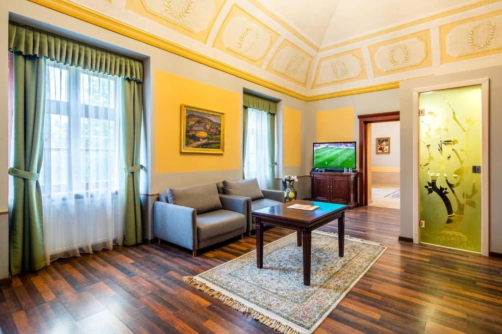 Suite with Garden View room - Image 2