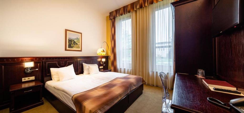 Standard Double or Twin Room room - Image 1