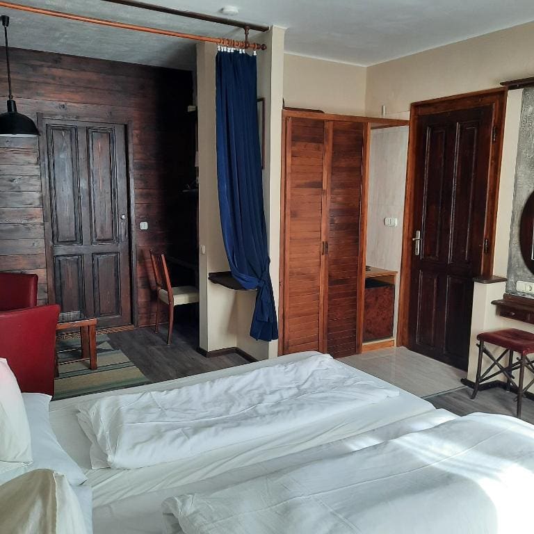 Standard Queen Room room - Image 3