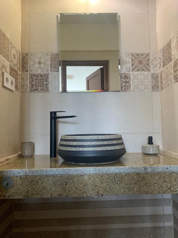 Double Room with Private Bathroom room - Image 3