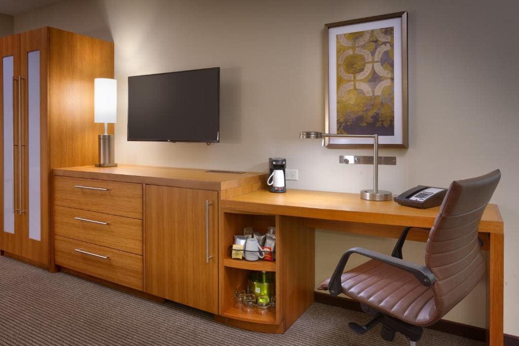 King Room with Sofa Bed room - Image 1