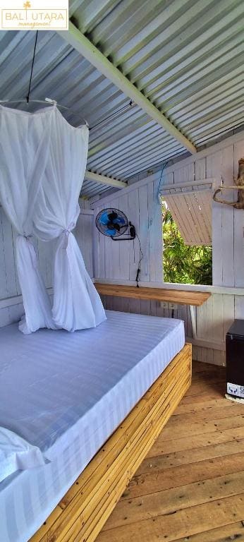 Tent room - Image 3