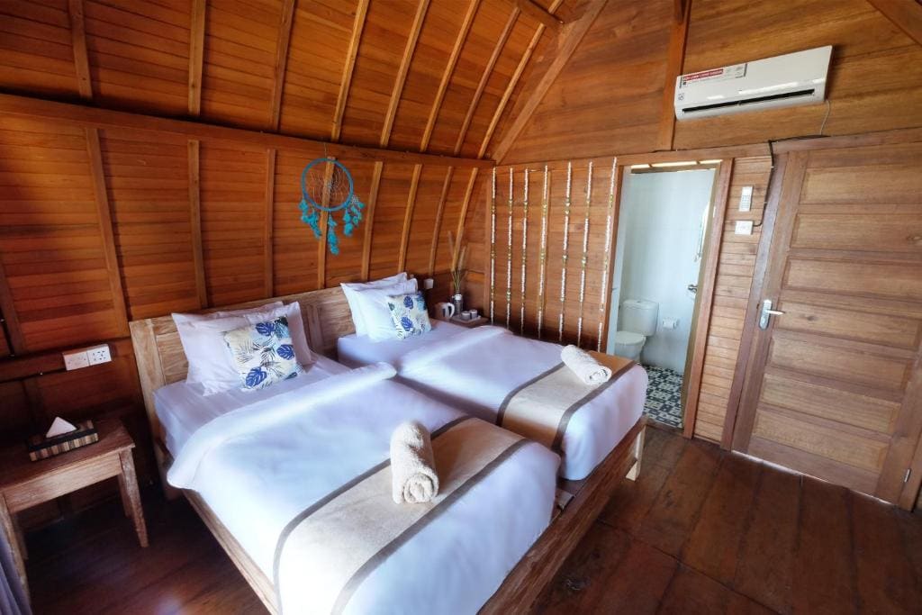 Superior Upstair Seaview room - Image 2