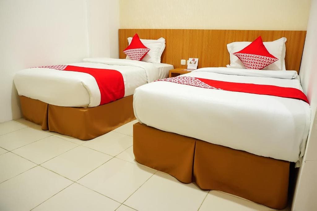 Standard Twin Room room - Image 1