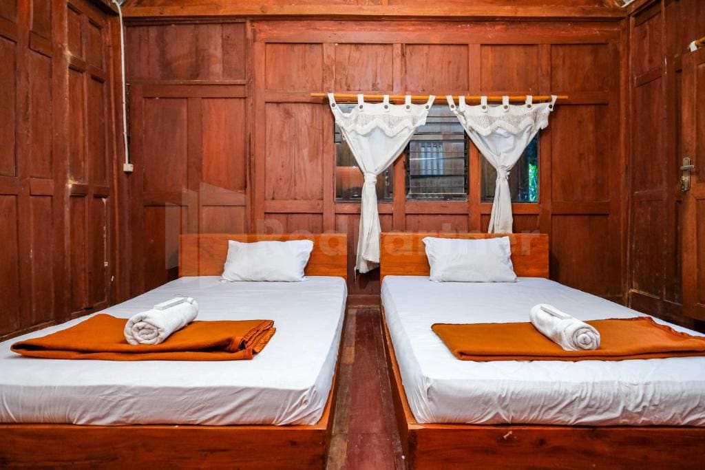 Deluxe Twin Room room - Image 1