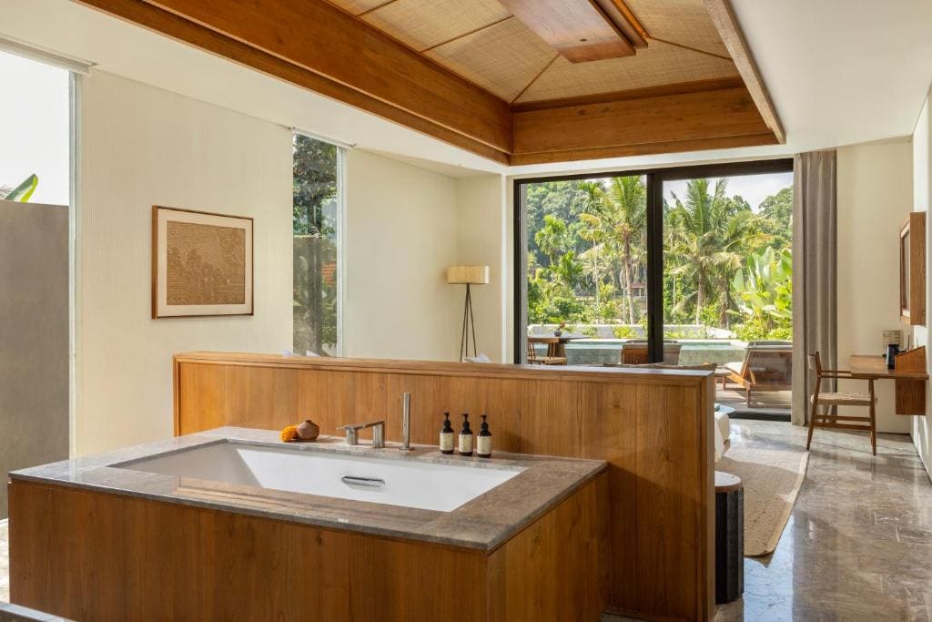 Villa with Private Pool room - Image 2