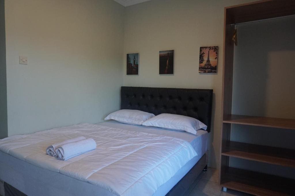 Standard King Room room - Image 2