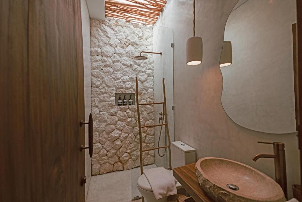 King Suite with Pool View room - Image 2