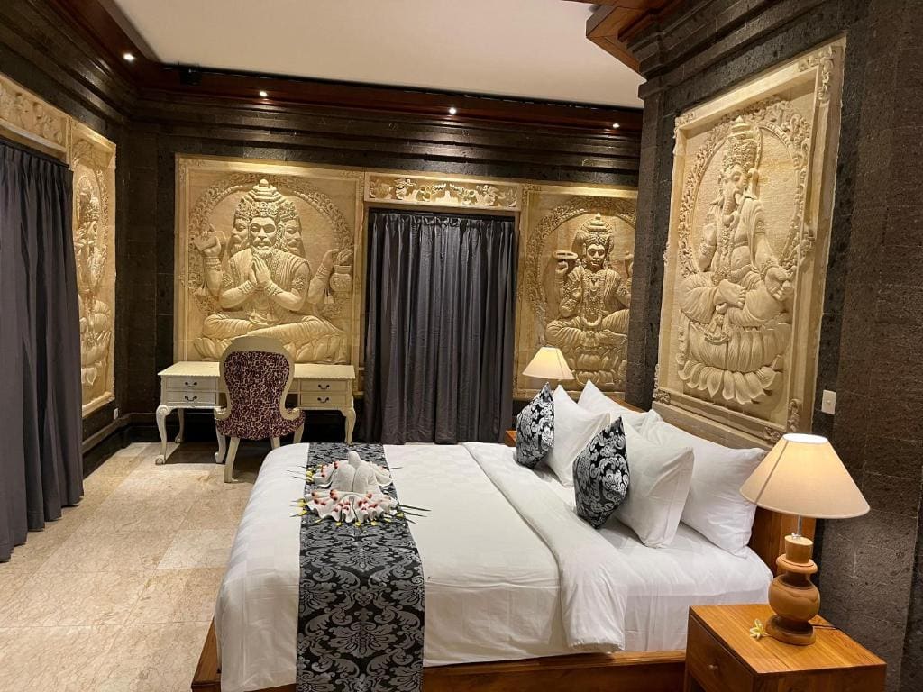 One-Bedroom with Pool View room - Image 3