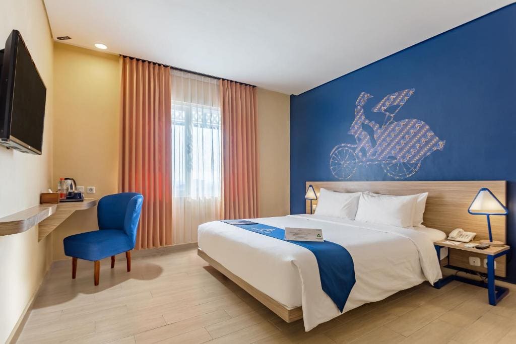 Deluxe Queen Room room - Image 1