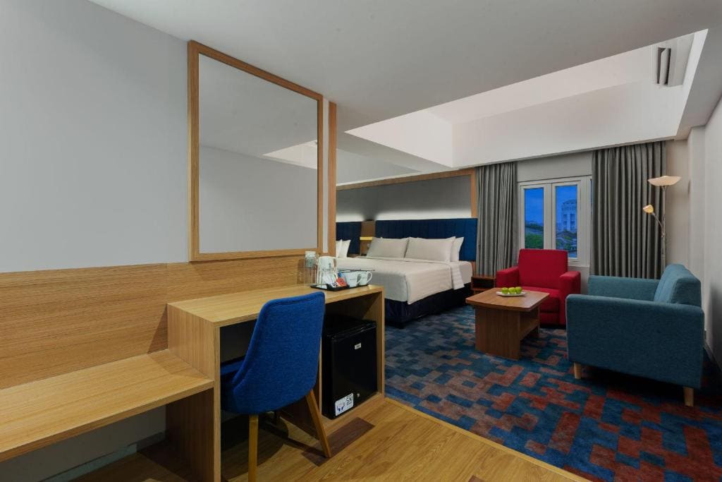 Family Room room - Image 1