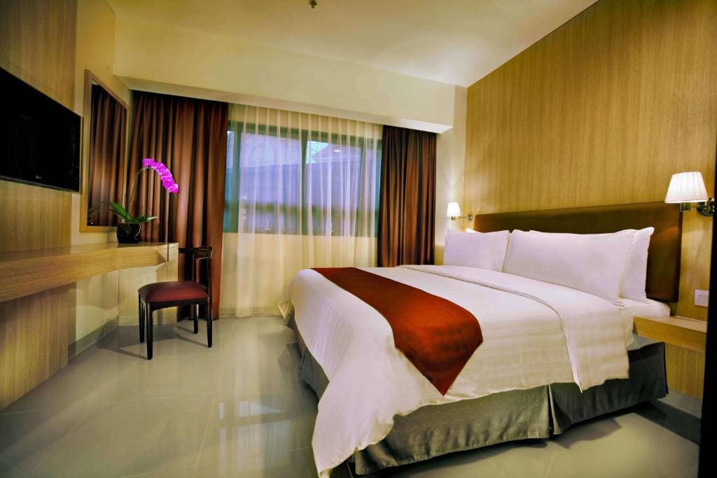 One-bedroom with Balcony room - Image 2