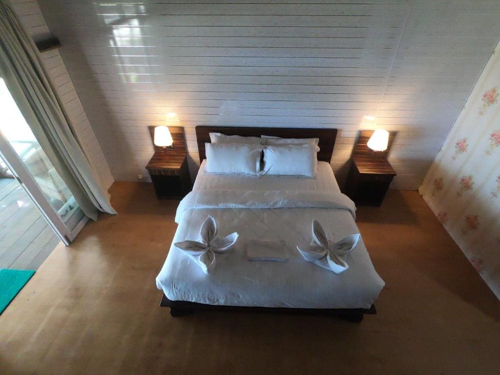 Deluxe Double or Twin Room room - Image 2