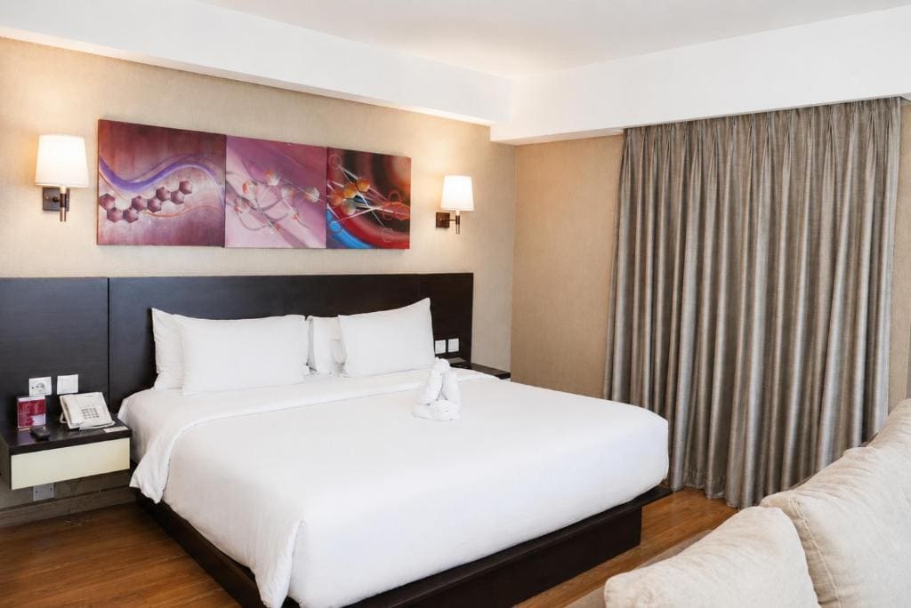 Executive Double Room - Smoking room - Image 2