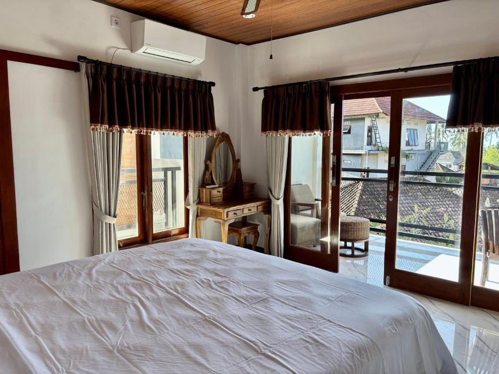 Deluxe Studio room - Image 3