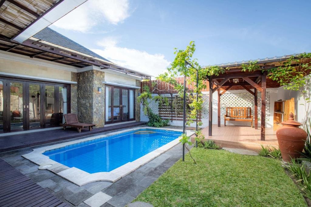 Villa with Private Pool room - Image 3