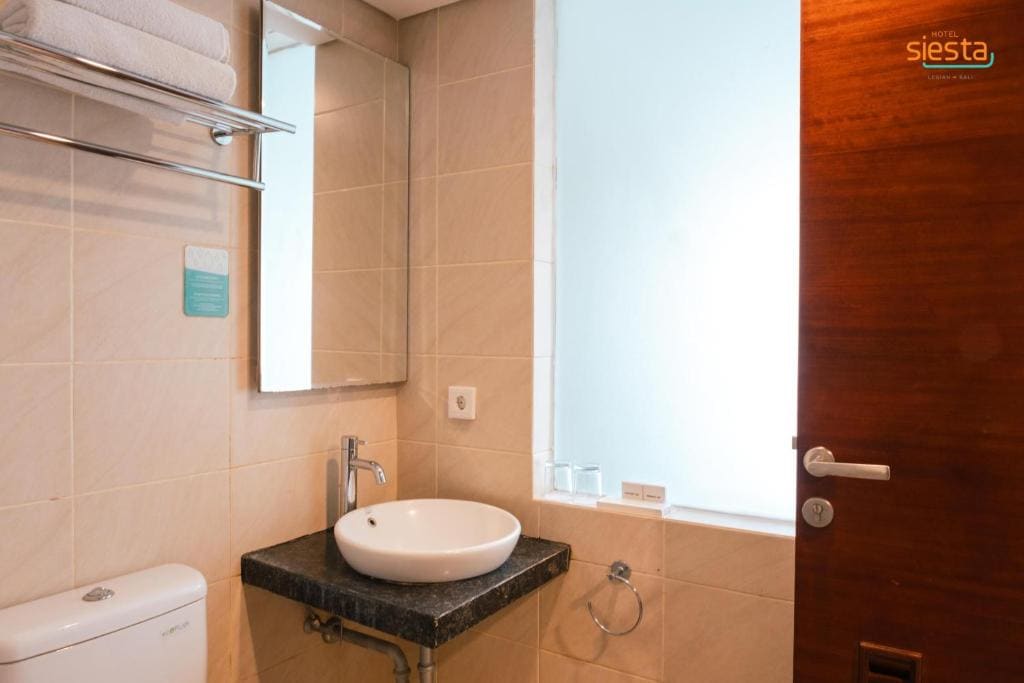 Superior Double or Twin Room room - Image 3