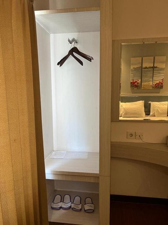 Deluxe Twin Room room - Image 1