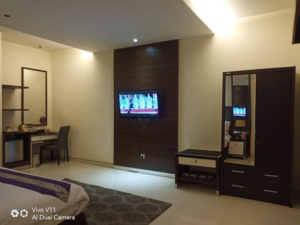 Suite room - Image 2