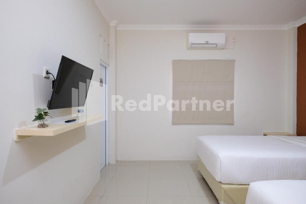 Deluxe Twin Room room - Image 3