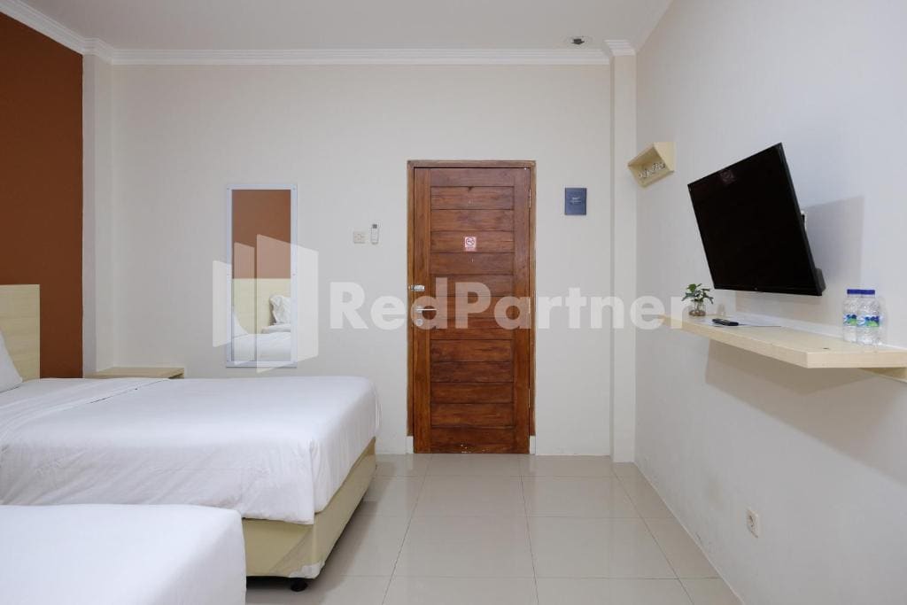 Deluxe Twin Room room - Image 2