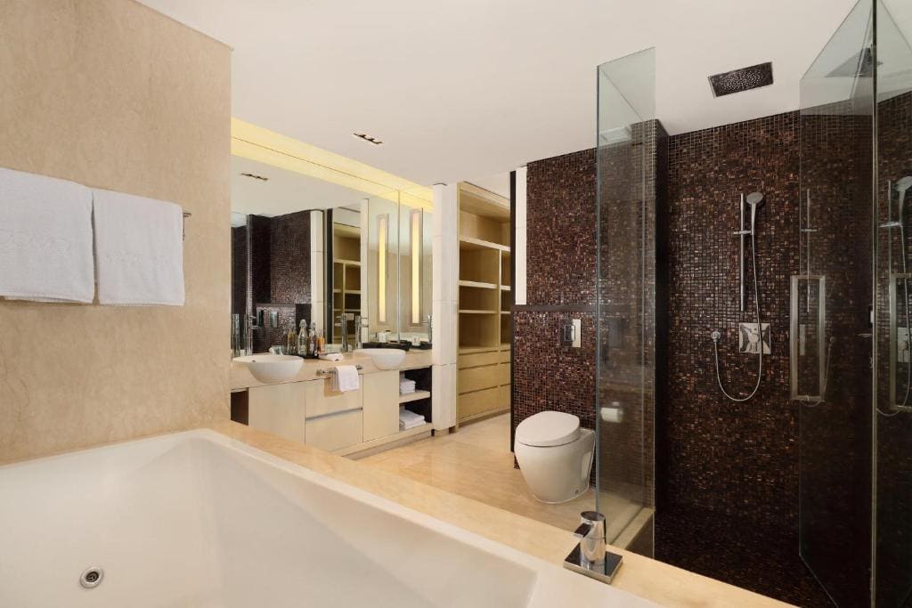 One Bedroom Seaview Residence room - Image 3