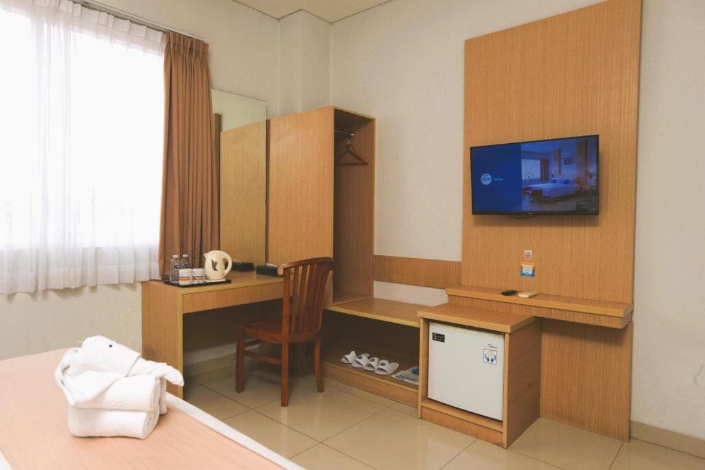 Deluxe King Room room - Image 2