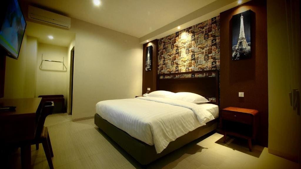 Superior Double Room room - Image 3