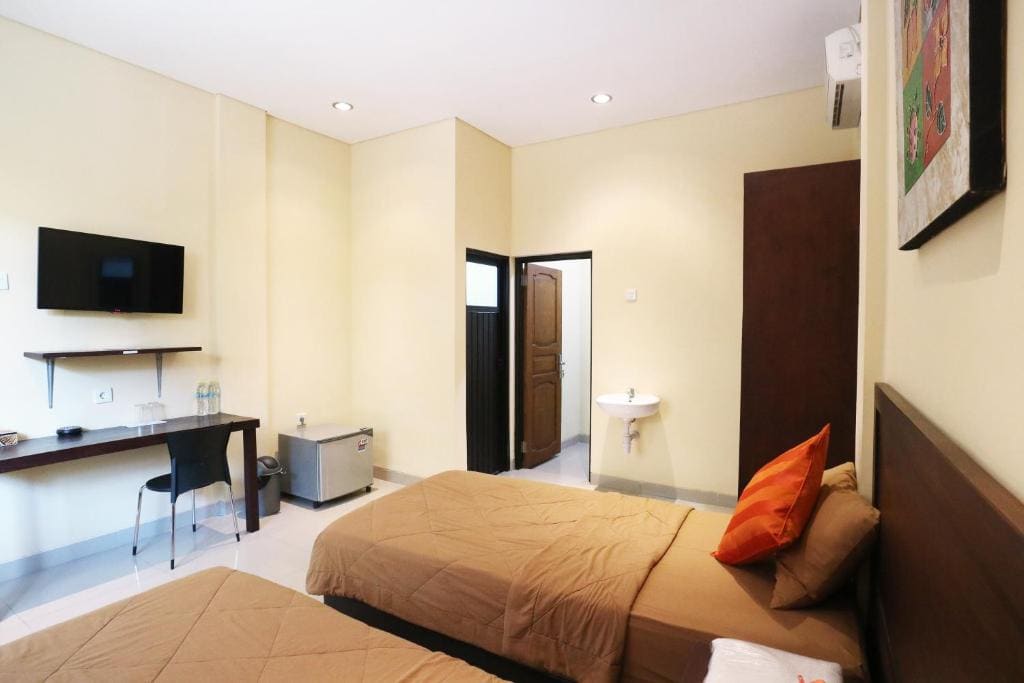 Superior Twin Room room - Image 2