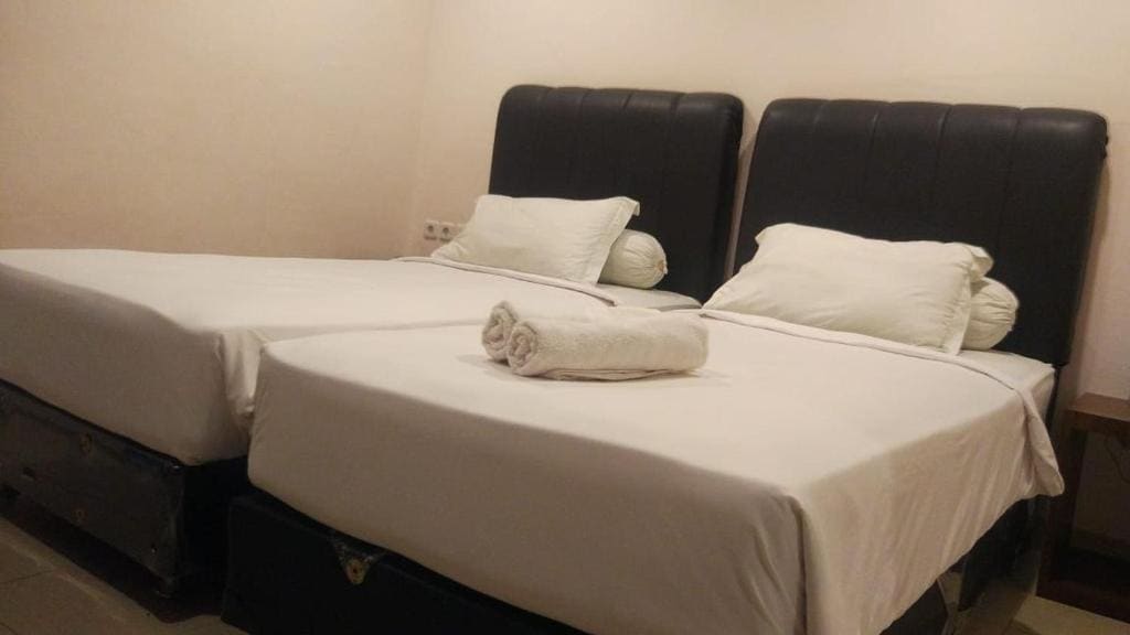 Superior Twin Room room - Image 1