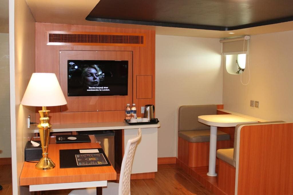 Executive Double or Twin Suite room - Image 1