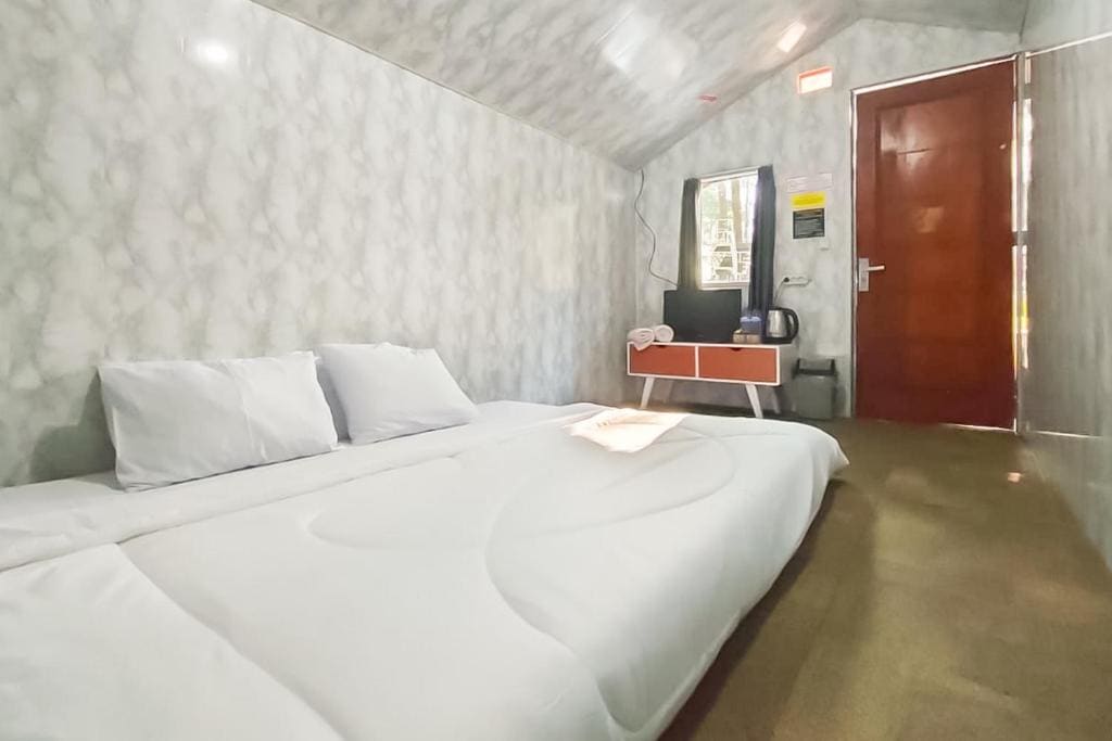 Standard Double Room room - Image 2