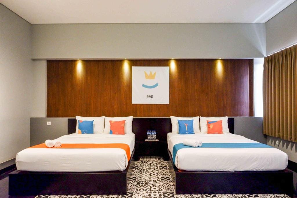 Family Room room - Image 1