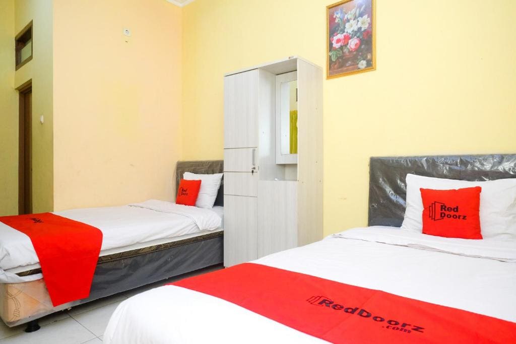 Standard Twin Room room - Image 3
