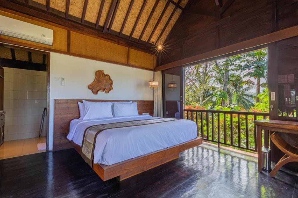 One-Bedroom Cottage room - Image 3