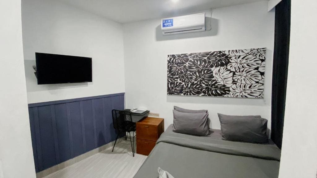 Deluxe Room room - Image 3