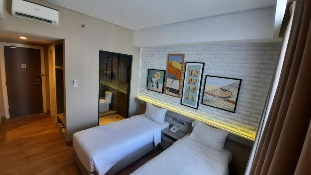 Standard Twin Room room - Image 1