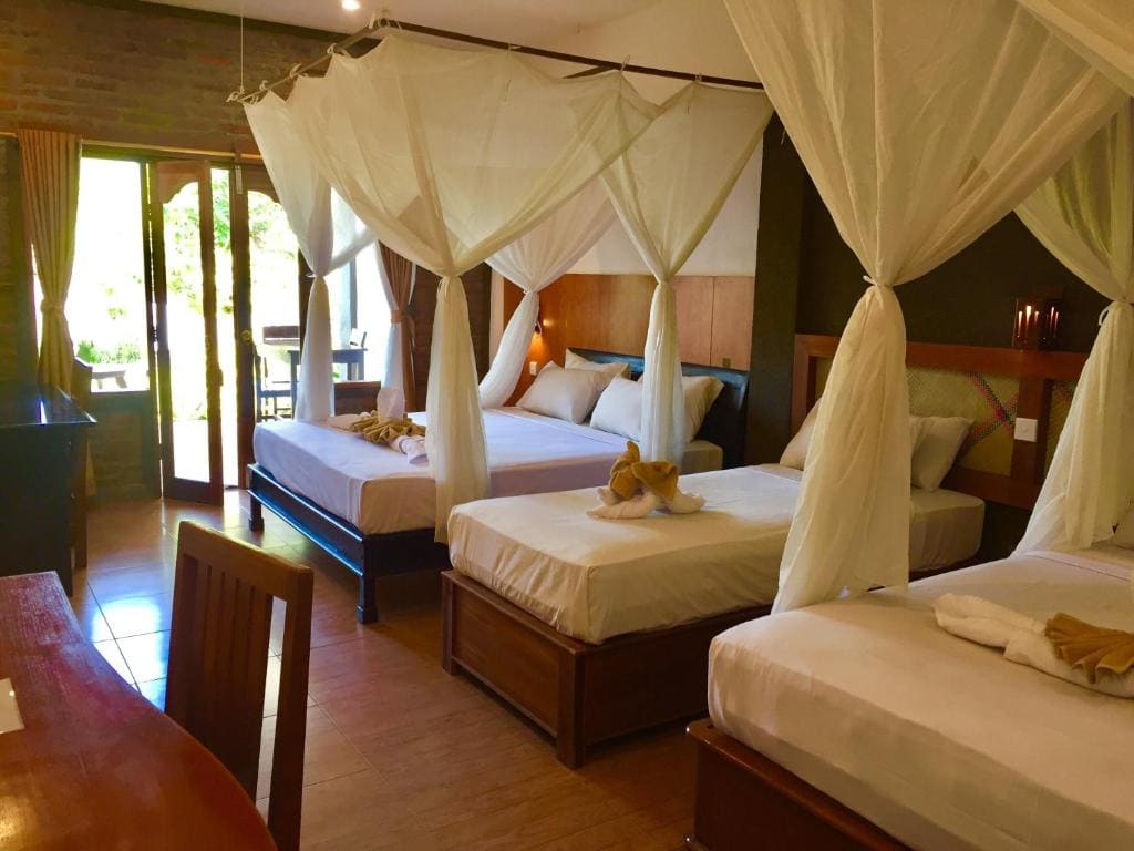 Three-Bedroom Villa room - Image 2