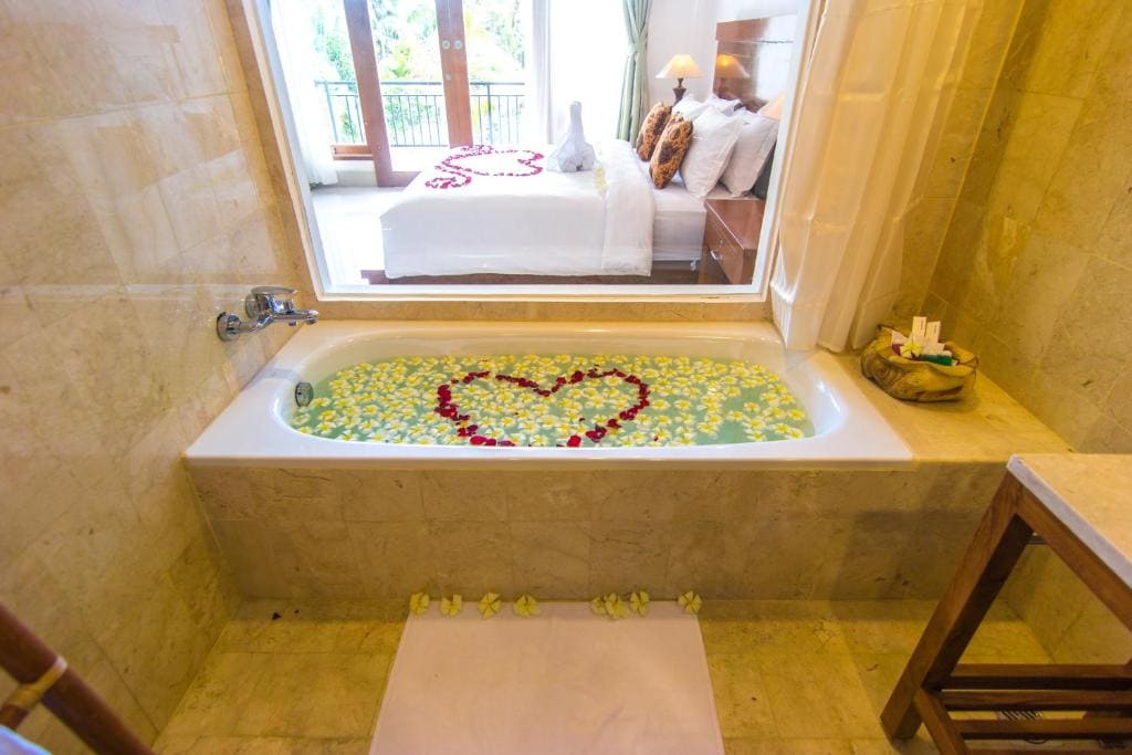 Honeymoon Package room - Image 2