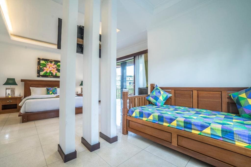 Junior Suite with Balcony room - Image 2