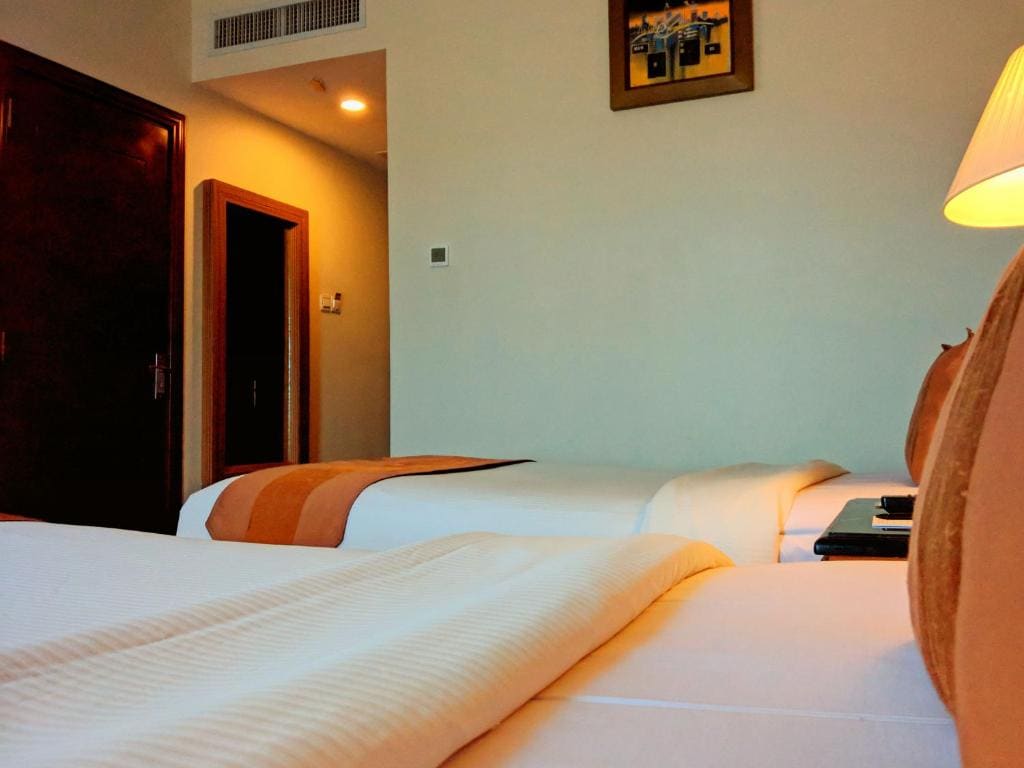 Grand Deluxe Twin Room room - Image 1