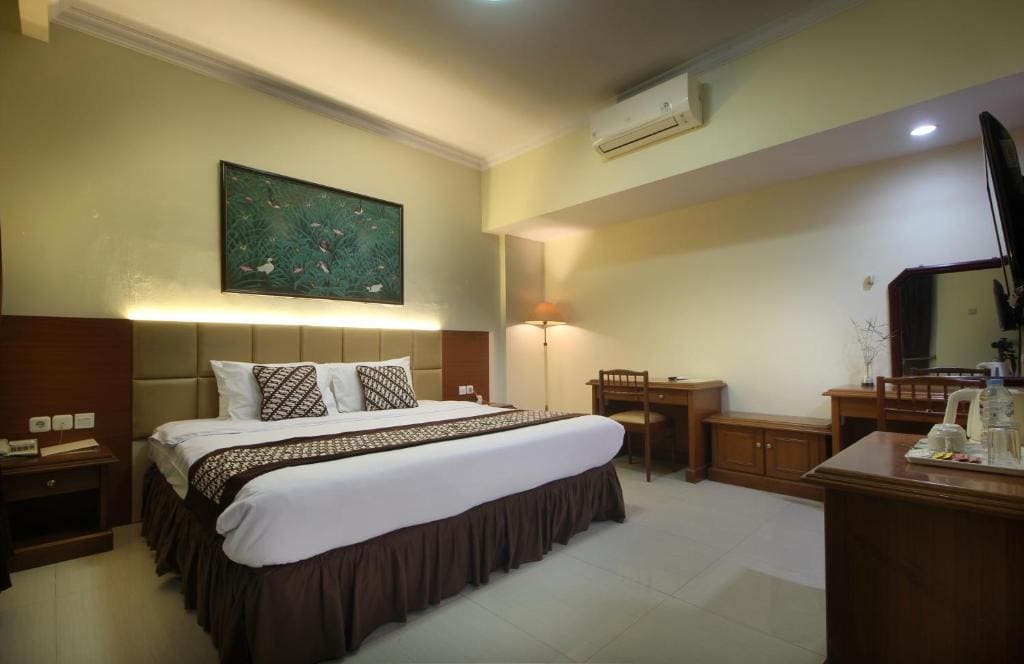 Executive Suite room - Image 1