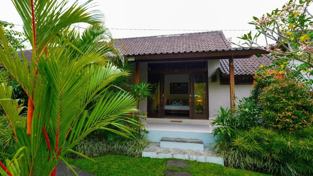Deluxe Double Room with Balcony room - Image 3