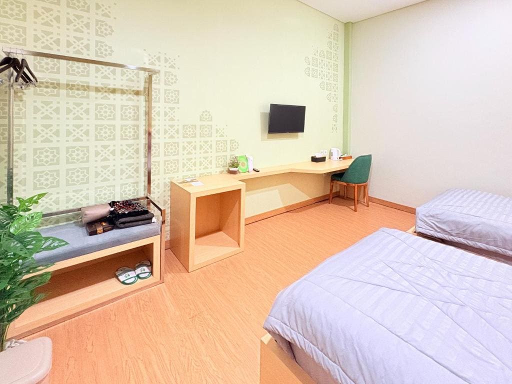 Deluxe Twin Room room - Image 3