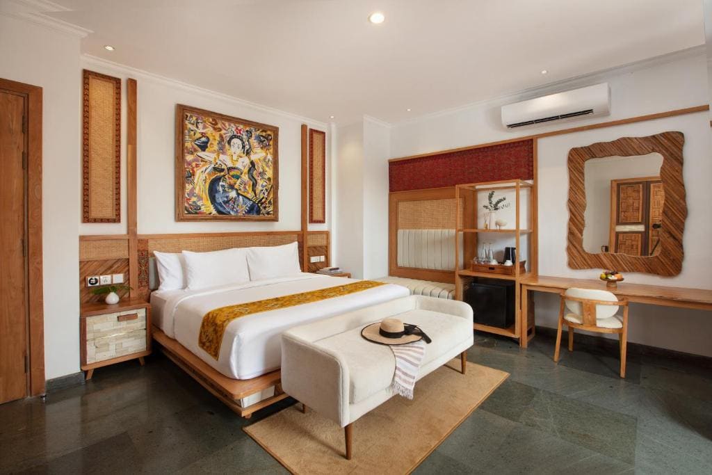 Junior Suite with Private Pool room - Image 1