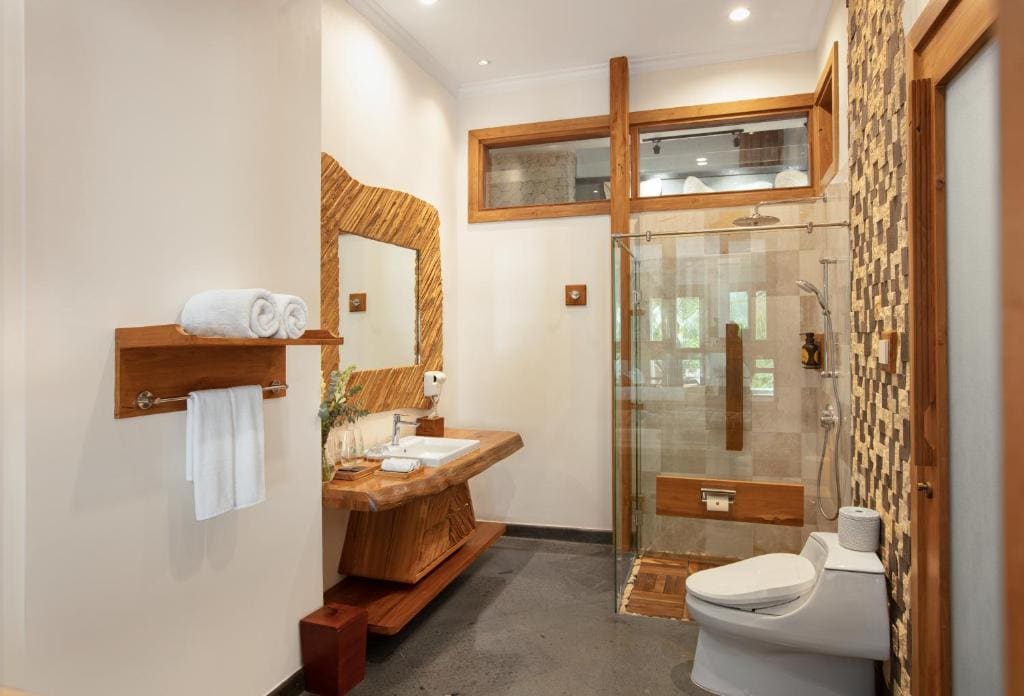 One-Bedroom Villa room - Image 2