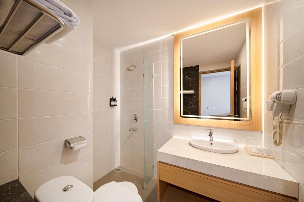 Superior Twin Room room - Image 2